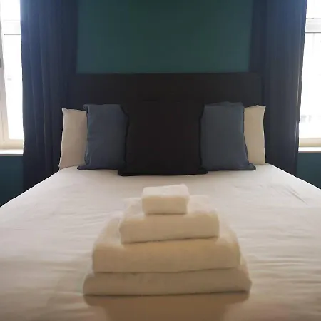 Bank House Gæstehus 4*